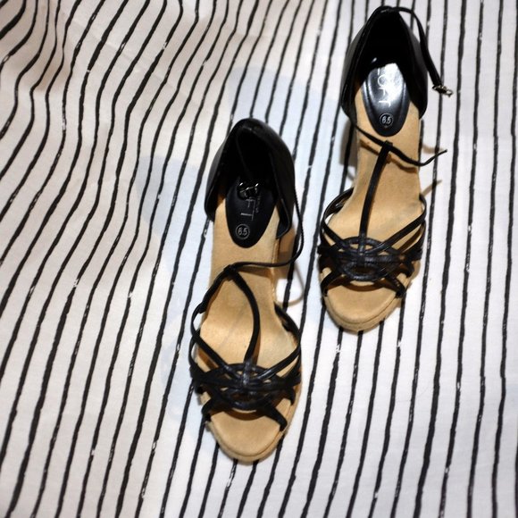 Loft Ann Taylor T back ankle sling platform sandals - Picture 1 of 4